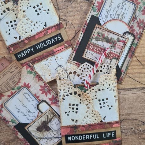 Diy Junk Journal Tags, Holiday Journal Ideas, Junk Journal Christmas Ideas, Christmas Junk Journal Ideas, Memory Journals, Xmas Postcard, Journal Items, Ephemera Ideas, Holiday Journal