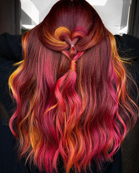 Ashlee Allen on Instagram: “❤️ 🇧 🇪 🇲 🇮 🇳 🇪 ❤️ @veryveryfrightening has the dreamiest hair 😍 Shout out to @liz.colors for posting this super cute heart style how to…” Best Red Hair Color, Sunset Hair Color, Red Hair Color Ideas, Sunset Hair, Fire Hair, Natural Red Hair, Dramatic Hair, Vivid Hair Color, Hair Dye Ideas