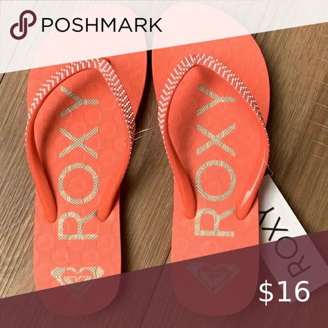 ROXY Women’s Flip Flops.  Size 7 NWT Roxy Shoes, Roxy Women, Roxy, Flip Flops, Size 7, Outfit Inspo, Plus Fashion, Fashion Trends, Closet