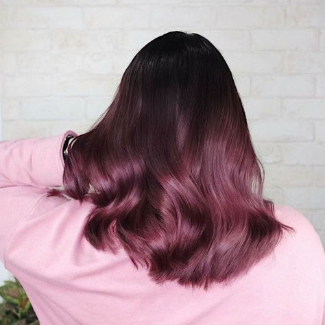 Peekaboo Hair Color Rose Gold, Mauve Hair, Ombre Hair Color, Dye My Hair, Hair Dye Colors, Hair Inspiration Color, Hair Inspo Color, Hair Envy, Cool Hair Color