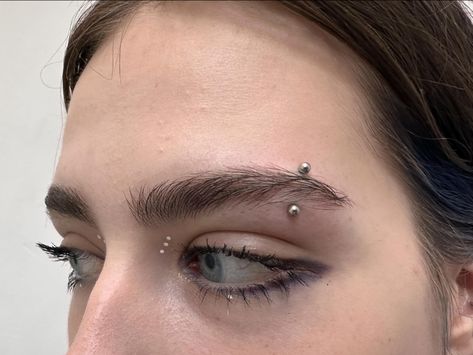 • eyebrow piercing • • • • • #budapestpiercing #eyebrowpiercing #budapest #piercing Double Brow Piercing, Eyebrow Piercing Aesthetic, Brow Piercing, Bushy Eyebrows, Barbell Piercing, Eyebrow Piercing, 2025 Vision, Budapest, Eyebrows