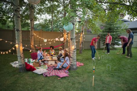 Summer Party Hacks, Croquet Party, Outdoor Chess, Outdoor Games Adults, Training Vines, Summer Party Games, Autumn Clematis, Chess Boards, Giant Jenga