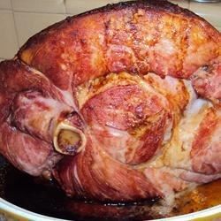 Bone-In Ham Cooked in Beer | "I made this for Thanksgiving, and it was one of the best hams I ever had! The only thing I did differently was baste it a few times with the leftover pineapple juice. So simple, and so good!" Bone In Ham, Cooking Ham In Crockpot, Baking With Beer, Whole Ham, Slow Cooker Ham, Crockpot Ham, Cooking With Beer, Ham Recipe, Ham Bone