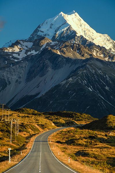 Pretty Landscapes Photography: Nature's Visual Delight Vertical Landscape Photography, Deconstruction Photography, Vertical Photography, Mount Cook, Landscape Images, Vertical Landscape, Photography School, Landscape Photography Tips, Nikon D7000