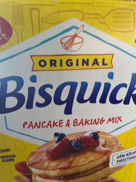 Bisquick protein pancakes: Directions, calories, nutrition & more | Fooducate Bisquick Ultimate Pancakes, Bisquick Pancakes, Chocolate Protein Pancakes, High Protein Pancakes, Bisquick Recipes, Protein Pancakes, Baking Mix, Get Directions, Saturated Fat