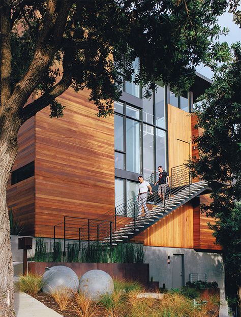 Light-Filled Renovation Brings Cohesion to a San Francisco Home Second Floor Entrance, San Francisco Home, Modern Renovation, San Francisco Houses, Granny Flat, Style Looks, Eclectic Style, Residential Architecture, Maine House