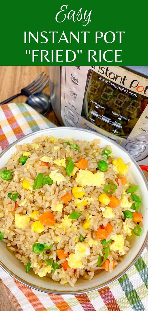 Instant Pot Fried Rice Instant Fried Rice Recipes, Instant Pot Fried Rice Chicken, Instant Pot Stir Fry Recipes, Instapot Fried Rice, Crockpot Fried Rice, Rice Instant Pot Recipes, Fried Rice Instant Pot, Rice Cooker Fried Rice, Instant Pot Fried Rice