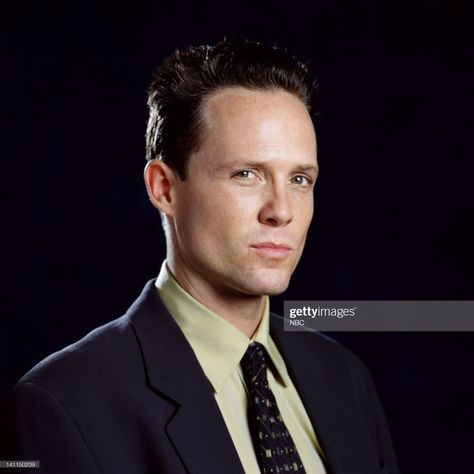 Law & Order - Special Victims Unit • Dean Winters as Brian Cassidy Promotional Photo Season 1 Dean Winters, Special Victims Unit, Law And Order Svu, Law And Order, Attractive People, Season 1, Dean, The Unit, Celebrities