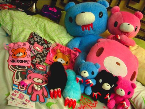 Bear Plush Aesthetic, Plush Aesthetic, Gloomy Bear Plush, Bear Tumblr, Scene Emo Aesthetic, Rawring 20s, Scene Style, Scene Punk, Scene Aesthetic