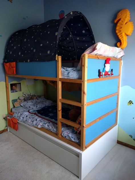 A clever addition turns the KURA into a storage bunk bed - IKEA Hackers Ikea Hackers Bedroom, Bunk Bed Hacks, Kura Bed Hack, Ikea Bunk Bed, Malm Bed Frame, Malm Bed, Ikea Kura Bed, Kura Bed, Ikea Kura