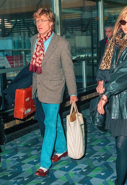 1980s Mens Fashion, Airport Bag, With Girlfriend, Ivy Style, American Casual, Robert Redford, Vintage Mens Fashion, Americana Fashion, Heathrow