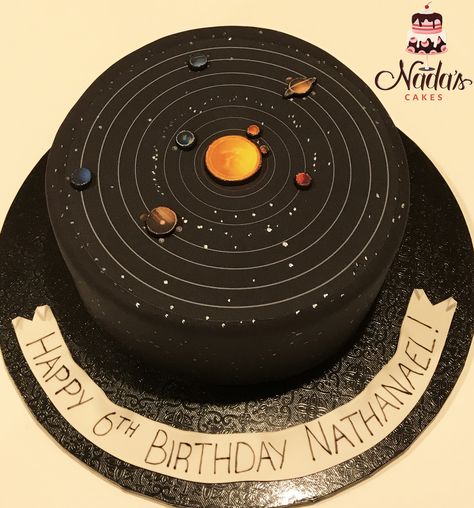 Solar System Themed Birthday Cake Birthday Cake Space, Galaxy Theme Cake, Interstellar Birthday Cake, Universe Cake, Saturn Cake, Planet Birthday Cake, Solar System Cakes For Kids, Planet Cakes Solar System Birthday, Astronomy Cake