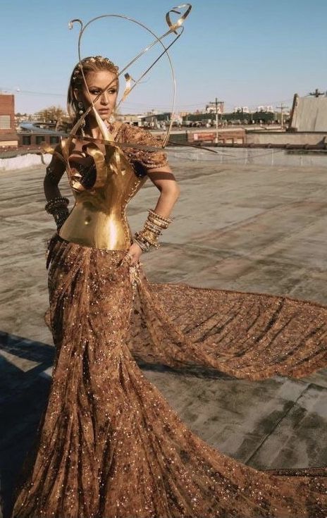 Natasha Poonawala, Gilded Glamour, Sabyasachi Mukherjee, Designer Anarkali Suits, Celebrity Culture, Versace Dress, Designer Anarkali, Vogue India, Fashion Event