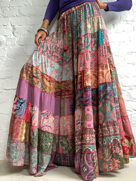 Plus Size Tiered Skirt, Boho Skirts Long, Free Spirit Fashion, Hippy Girl, Tall Girl Outfits, Long Flared Skirt, Skirt Patchwork, Long Flowy Skirt, Colorful Skirts