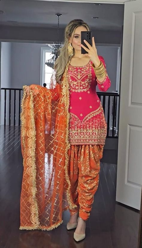 Dhoti Salwar Suits Patiala, Dhoti Salwar Suits Pakistani, Heavy Patiala Suit, Punjabi Salwar Suits Party Wear Wedding, Patiala Suit Designs Party Wear, Suits For Women Punjabi, Panjabi Look, Dhoti Top, Heavy Salwar Suit