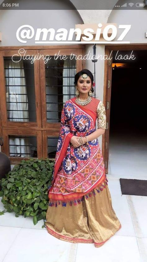 Wedding Chaniya Choli, Designer Lehnga Choli, Garba Dress, Silk Kurti Designs, Choli Dress, Indian Outfits Lehenga, Patola Saree, Long Kurti Designs, Half Saree Designs