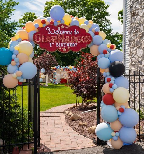 Jazzmine - The Balloon River on Instagram: “Welcome to GianMarco’s first birthday! Entrance garland ✨ • • Dumbo inspired / custom colors • • Event planner: @decorbyradelkis  Balloons:…” Dumbo First Birthday, Dumbo Baby Shower Theme, Birthday Entrance, Dumbo Birthday Party, Dumbo Birthday, Girl Shower Themes, Circus Theme Party, First Birthday Themes