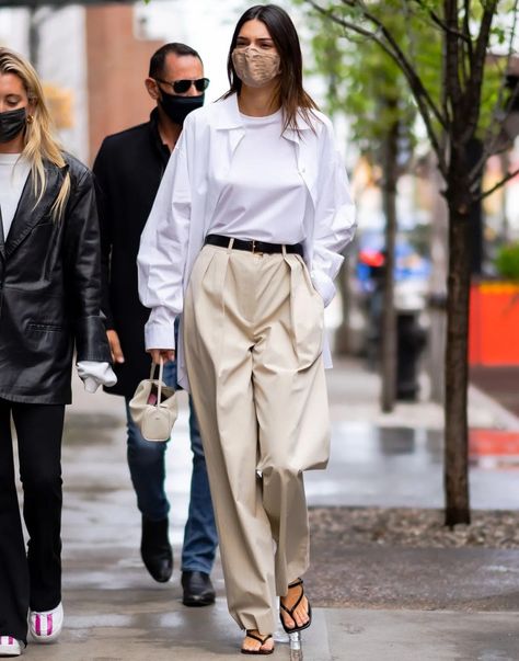 Best White Shirt, Kylie Style, Money Outfit, Spring Inspo, Kendall Style, Outfit Inspired, Pant Trends, Kendall Jenner Outfits, Jenner Outfits