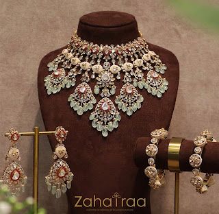 Bridal Jewelry Sets Brides, Bridal Jewellery Inspiration, Kundan Jewellery Bridal, Indian Wedding Jewelry Sets, Neck Pieces Jewelry, Kundan Jewellery Set, Diamond Jewelry Set, Indian Bridal Jewelry Sets, Fancy Jewelry Necklace