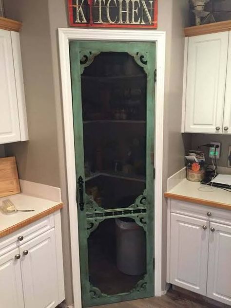 Screen Door Pantry, Screen Door Ideas, Vintage Screen Doors, Vintage Pantry, Pantry Kitchen, Pantry Doors, Screen Doors, Kitchen Home Decor, Primitive Kitchen