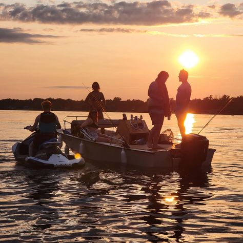 Sunset on a boat in the middle of summer with friends and a jetski woth fishing rods Sunset With Friends, Summer With Friends, Boat Sunset, Summer Boats, Jetski, On A Boat, Summer Friends, Fishing Rods, Fishing Boat