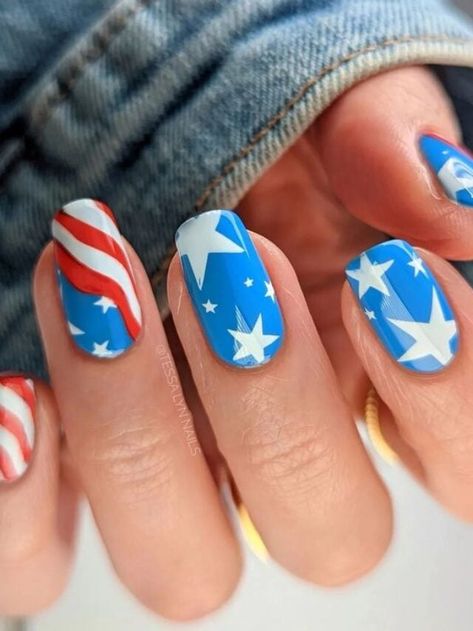 5 Perfect Fourth of July Nail Ideas - Paisley & Sparrow American Flag Nails, Patriotic Nails Design, Firework Nails, Flag Nails, Patriotic Nails, American Nails, Steel Nail Art, Fourth Of July Nails, Nail Art Stamping Plates