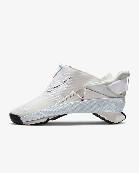 Nike Go Flyease, Shoe References, Men Sneakers, White Men, Black White Fashion, Shoes Nike, On Off, Project Ideas, Shoes Mens