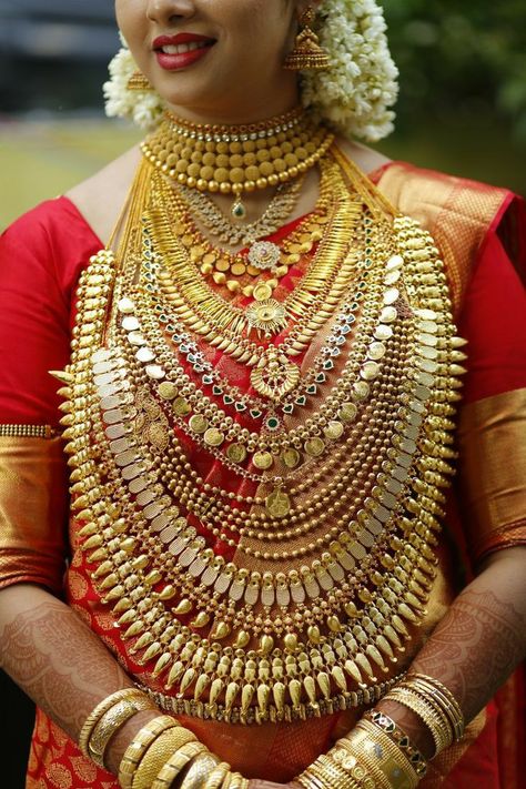 Kerala Bride Jewellery, Kerala Wedding Jewellery, Indian Brides Jewelry, South Indian Bridal Jewellery, Wedding Jewellery Designs, Kerala Bride, Indian Wedding Jewelry Sets, Kerala Wedding, Indian Bridal Jewellery