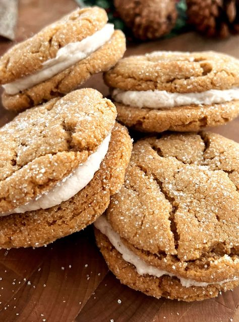 Molasses Cream Sandwich Cookies Ginger Molasses Sandwich Cookies, Sandwich Cookie Filling Recipe, Marshmallow Sandwich Cookies, Molasses Sandwich Cookies, Cream Sandwich Cookies, Cream Cheese Sandwiches, Cinnamon Muffins, Cream Cheese Cookies, Molasses Cookies