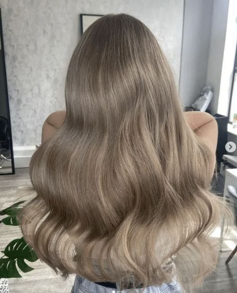 Ash Dirty Blonde Hair, Ash Blonde Hair With Highlights, Sand Blonde Hair, Dark Ash Blonde Hair, Ashy Blonde Hair, Cool Blonde Hair Colour, Ashy Hair, Darker Hair, Beige Blonde Hair