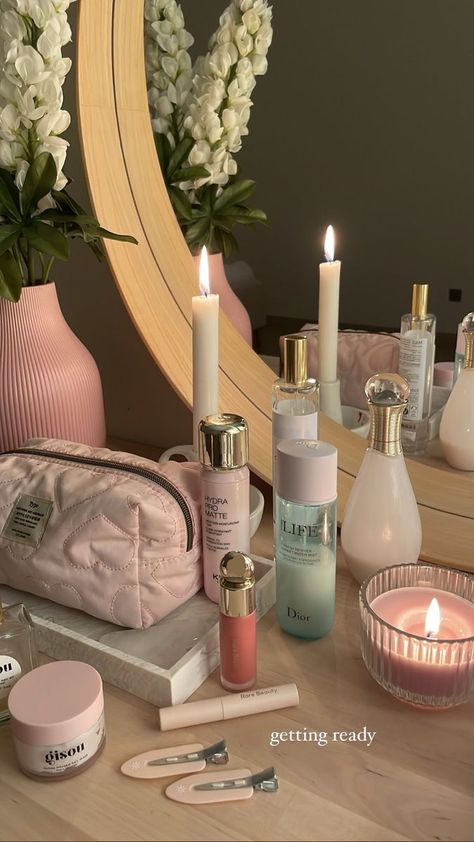 Beauty Influencer Aesthetic, Makeup Luxury, Influencer Aesthetic, The Glow Up, Girly Room, Pink Girly Things, Beauty Influencer, Birthday Wishlist, Body Skin Care Routine