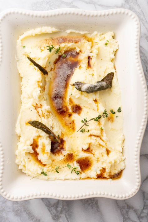 Brown Butter Boursin Mashed Potatoes - TastyAZ Thanksgiving Showstopper, Boursin Mashed Potatoes, Butter Mashed Potatoes, Creamy Potatoes, Best Thanksgiving Side Dishes, Whipped Potatoes, Creamed Potatoes, Thanksgiving Side, Creamy Potato