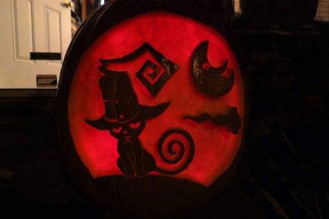 Blair from Soul Eater! Soul Eater Pumpkin Carving, Soul Eater Pumpkin, Anime Pumpkin Carving Ideas, Cringe Compilation, Pumkin Carving, Pumpkin Carving Designs, Widget Ideas, Pumpkin Ideas, Pumpkin Painting