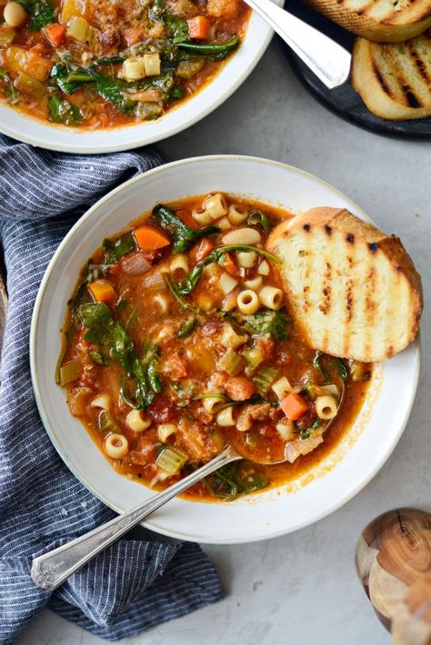 Ina Garten's Winter Minestrone Ina Garten Winter Minestrone Soup, Minestrone Soup With Chicken, Ina Garten Minestrone Soup, Fall Minestrone Soup, Hearty Minestrone Soup, Ditalini Soup Recipes, Minestroni Soup, Winter Minestrone Soup, Vegetable Minestrone Soup