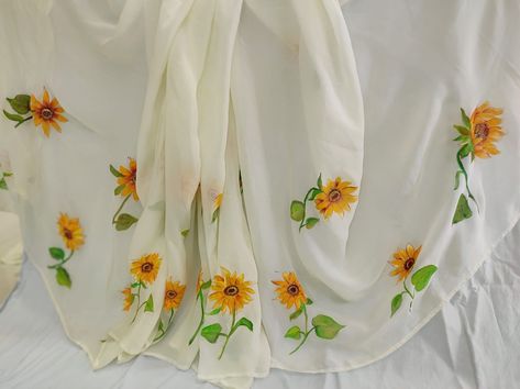 Customised Freehand painting sunflower on organza Designed @little_arts_57 Sunflower Fabric Painting, Freehand Painting, Sunflower Fabric, Saree Painting Designs, Fabric Paint Diy, Painting Flowers Tutorial, Diy Pottery Painting, Saree Painting, Fabric Painting On Clothes