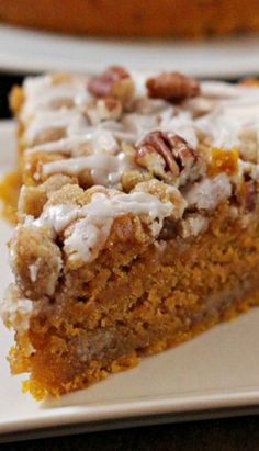 Pumpkin Coffee Cake, Patisserie Fine, Pumpkin Coffee Cakes, Cinnamon Streusel, Pumpkin Cake Recipes, Crunch Cake, Breakfast Sweets, Pumpkin Cream Cheeses, Pumpkin Recipes Dessert