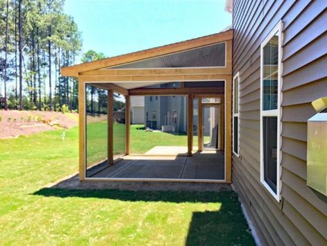 Gallery - SCREENEZE Ground Level Screened In Porch, Screened Shed, Lean To Patio Cover Screened In, Diy Inclose Patio, Enclosed Porch To Open Porch, Covered Cement Patio Ideas, Screened In Porch Off Garage, Screened In Lanai, Screened In Porch Clear Roof