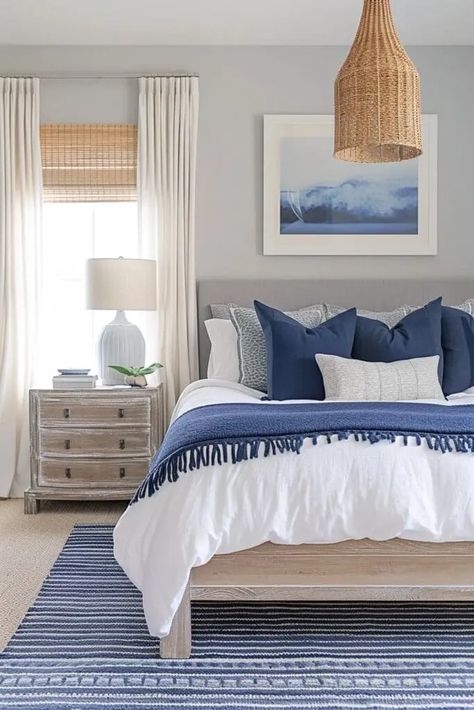 Santorini Style Bedroom, Guest Bedroom Ideas Light Blue, Navy Coastal Decor, New England Bedroom Ideas, Bedroom Blue Accents, Navy And Cream Bedroom, Navy Coastal Bedroom, White And Navy Bedroom, Blue Master Bedrooms Decor