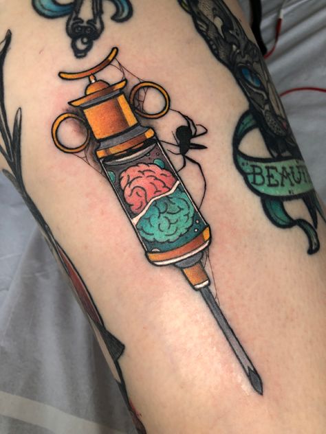 Tattoo Of Tattoo Machine, Beaker Muppets Tattoo, Modern Flash Tattoo, Syringe Tattoo Design, Psych Nurse Tattoo, Pink And Black Tattoo Ideas, Education Tattoo Ideas, Pill Bottle Tattoo, Science Tattoos Biology