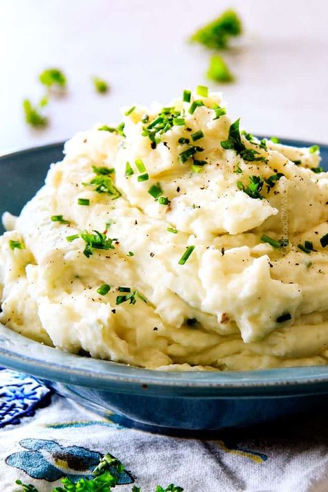 BEST EVER Creamy Company Mashed potatoes infused with butter, garlic, and Parmesan! I could eat these all day alone with a spoon - they are incredibly velvety, flavorful and so good everyone will beg you for the recipe! Best Garlic Mashed Potatoes, Homemade Mashed Potatoes Recipe, Garlic Mashed Potatoes Easy, بطاطس مهروسة, Creamy Garlic Mashed Potatoes, Garlic Mashed Potatoes Recipe, Parmesan Mashed Potatoes, Homemade Mashed Potatoes, Best Mashed Potatoes