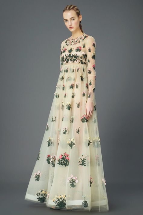 Valentino Pre-Fall 2015 Fall 2015 Style, Fashion Friday, فستان سهرة, Gorgeous Gowns, 2015 Fashion, Mode Inspiration, Beautiful Gowns, Pre Fall, Dream Dress