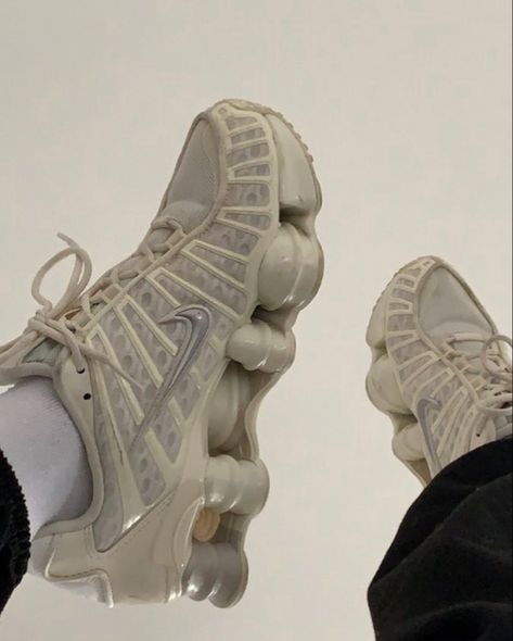 Nike Shox Tl, Fire Shoes, Y2k Shoes, 2022 Style, College Fits, Hype Shoes, Shoe Inspo, Nike Shox, Aesthetic Shoes