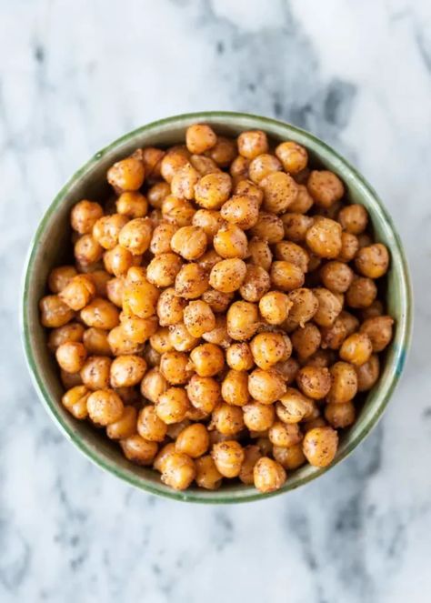 How To Make Crispy Roasted Chickpeas in the Oven | Kitchn Dry Roasted Chickpeas, Crispy Roasted Chickpeas, Chickpea Snacks, Chickpeas Recipe, Veggie Snacks, Crispy Chickpeas, Chickpea Recipes, Cooking Lessons, Roasted Chickpeas