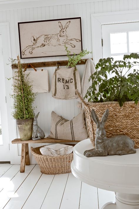 Vintage Spring Aesthetic, Neutral Easter Decor, Spring Entryway, Vintage Spring Decor, Liz Marie Blog, Entryway Table Decor, Vintage Spring, The Farmhouse, Spring Aesthetic