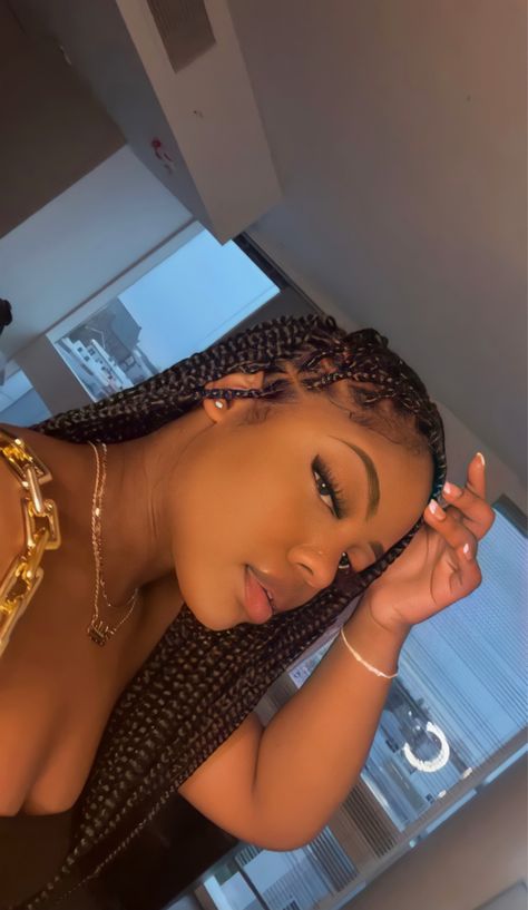 Light Skin Box Braids, Elite Hairstyles, Box Braids Dark Brown, Braids Hairstyles Pictures, Cute Box Braids Hairstyles, Pretty Braided Hairstyles, Braids With Curls, Girls Braids, Hair Ponytail Styles