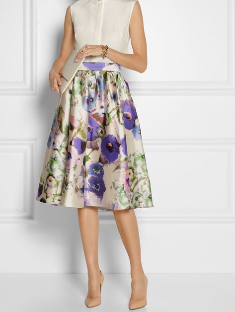 Floral skirt outfit