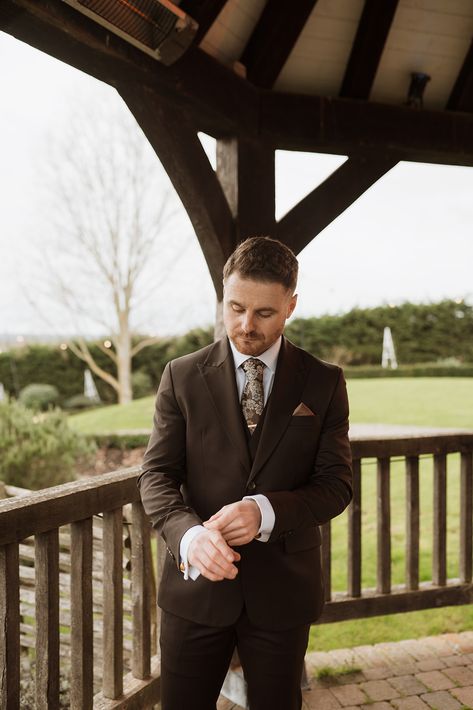 Groom wearing dark chocolate wedding suit with patterned tie and brown pocketsquare | mocha mousse colour of the year 2025 | brown wedding suit | Faye Wilde Photography Chocolate Brown Groom Suit, Brown Suit Men Wedding, Dark Brown Suit Men, 2025 Brown, Dark Brown Wedding, Brown Wedding Suit, Mocha Mousse, Chocolate Wedding, Morning Suits