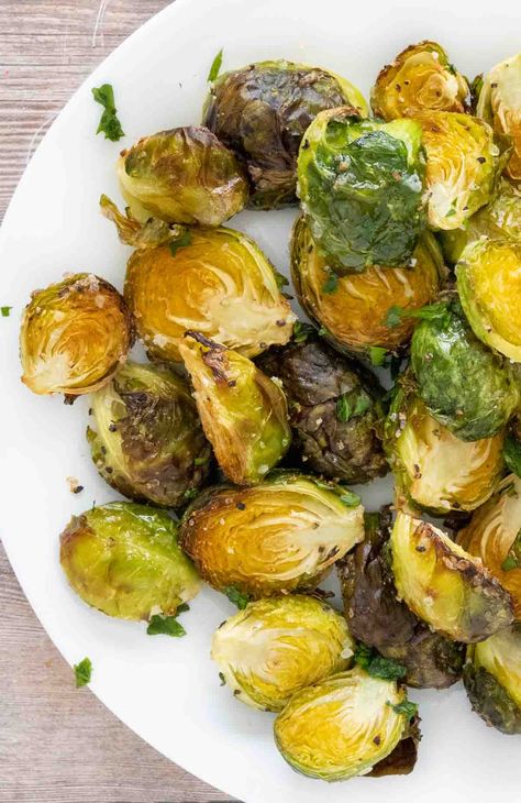 Oven Roasted Brussels Sprouts, Roasted Brussel Sprouts Oven, Roasted Brussels Sprouts Recipe, Vegetable Tart, Brussel Sprout Recipes Roasted, Restaurant Style Recipes, Sprouts Recipe, Roasted Brussel, Roasted Brussels Sprouts