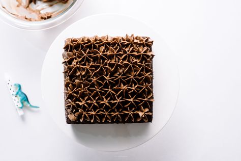 This classic chocolate birthday cake recipe is moist, delicious and easy to whip up! Chocolate Birthday Cake Recipe, Pretty Baking, Food Knowledge, Chocolate Birthday Cake, Tasty Chocolate Cake, Chocolate Heaven, Birthday Cake Chocolate, Birthday Cake Recipe, Easy Comfort Food