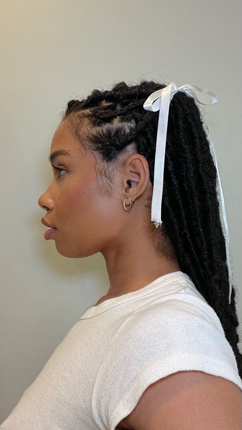 Soft locs, hair bow Hair With Bow Black Women, Locs With Ribbon, Locs Bow Hairstyle, Bow On Locs, Locs And Bows, Bows In Hair Black Women, Locs With Bows, Soft Locs Aesthetic, Bow In Braids